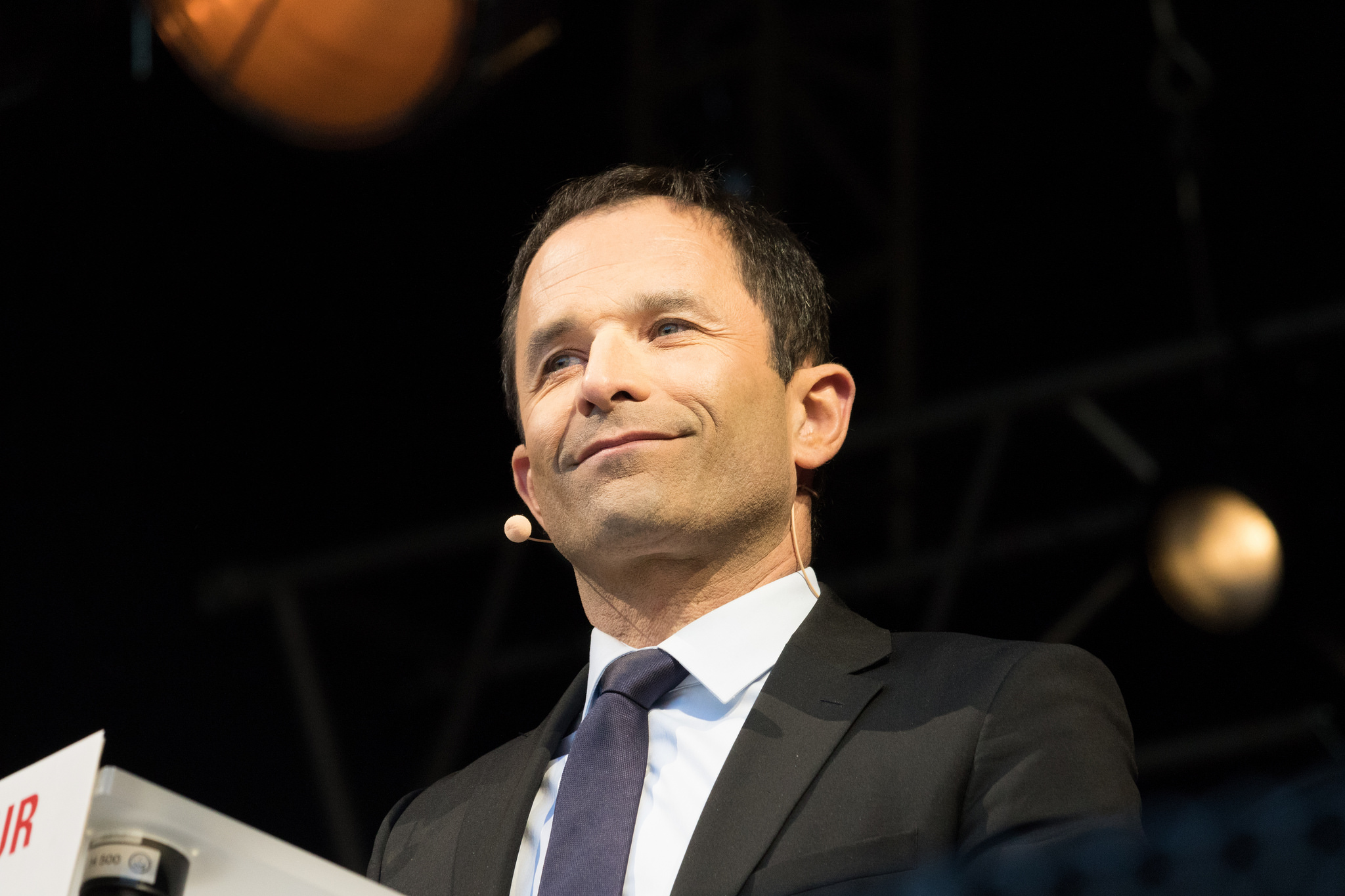 Benoît Hamon présente sa liste pour les européennes