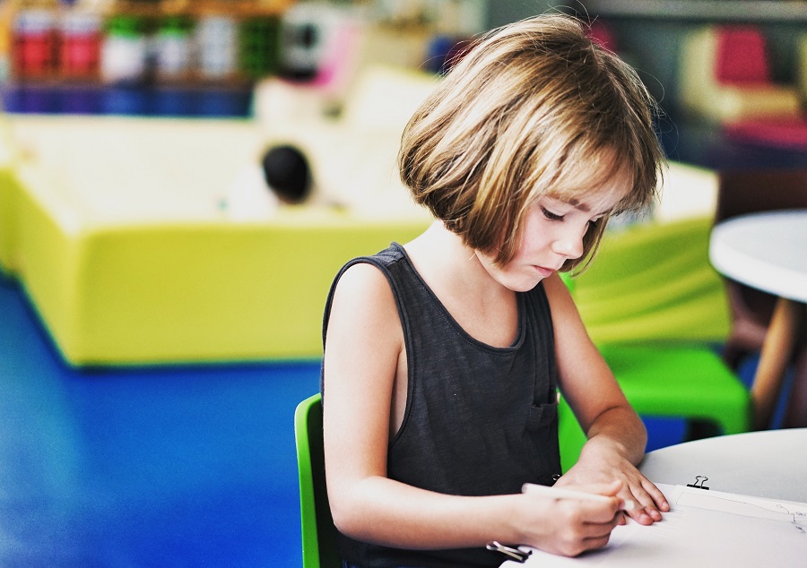 Le Monde d’aujourd’hui expliqué aux enfants, une collection signée Sophie de Menthon