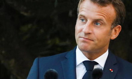 Macron à Beyrouth et à Bagdad : une nouvelle approche française du Moyen-Orient ?